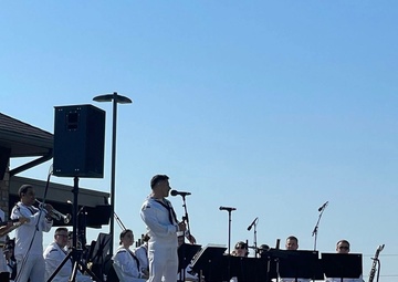 Navy Band Great Lakes Performs for MWR’s “Stars, Stripes, and Remembrance” Event