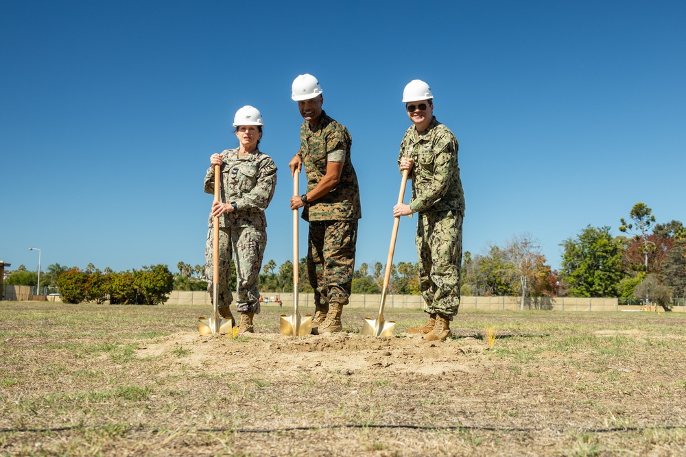 Groundbreaking Ceremony for Ambulatory Care Center Construction