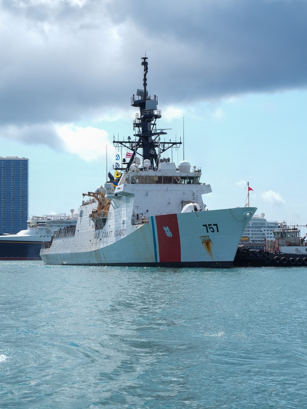 Coast Guard Cutter Midgett returns to Hawaii following 79-day counterdrug patrol, $156M worth of cocaine seized