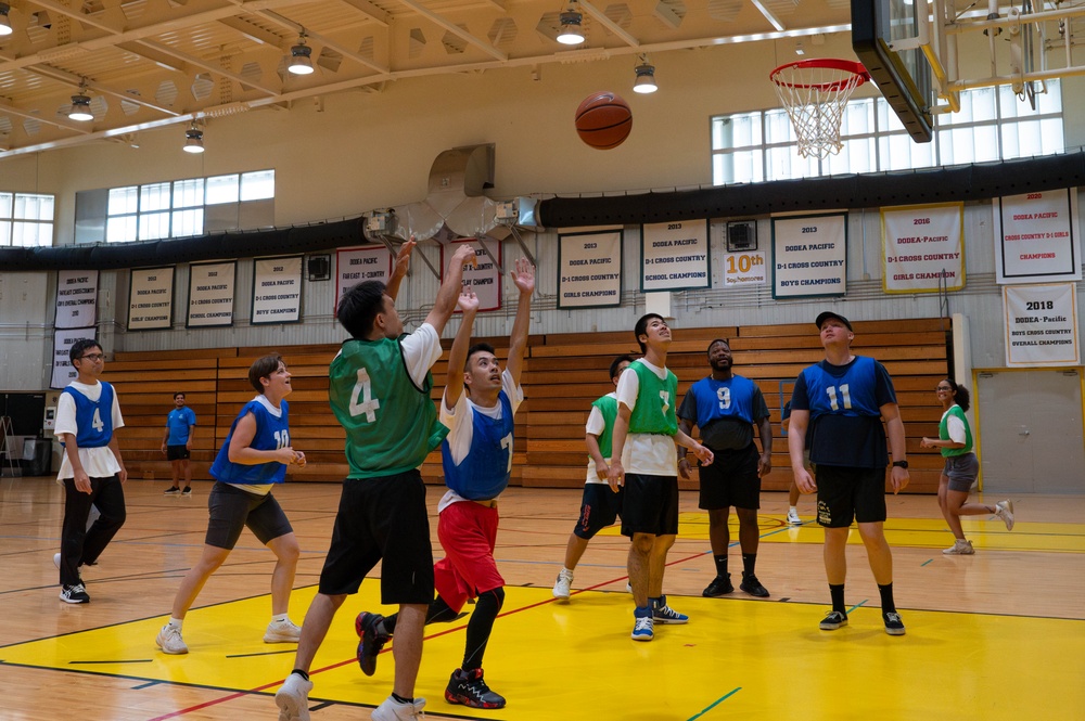 Kadena teams up for Special Olympics basketball practice