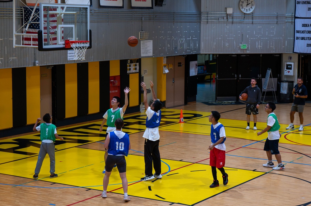 Kadena teams up for Special Olympics basketball practice