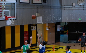 Kadena teams up for Special Olympics basketball practice