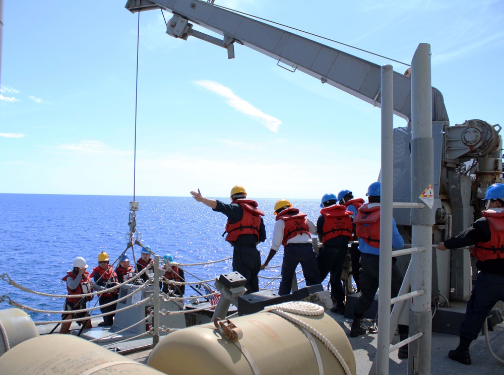USS Roosevelt (DDG 80) Conducts Boat Operations in the Western Mediterranean Sea