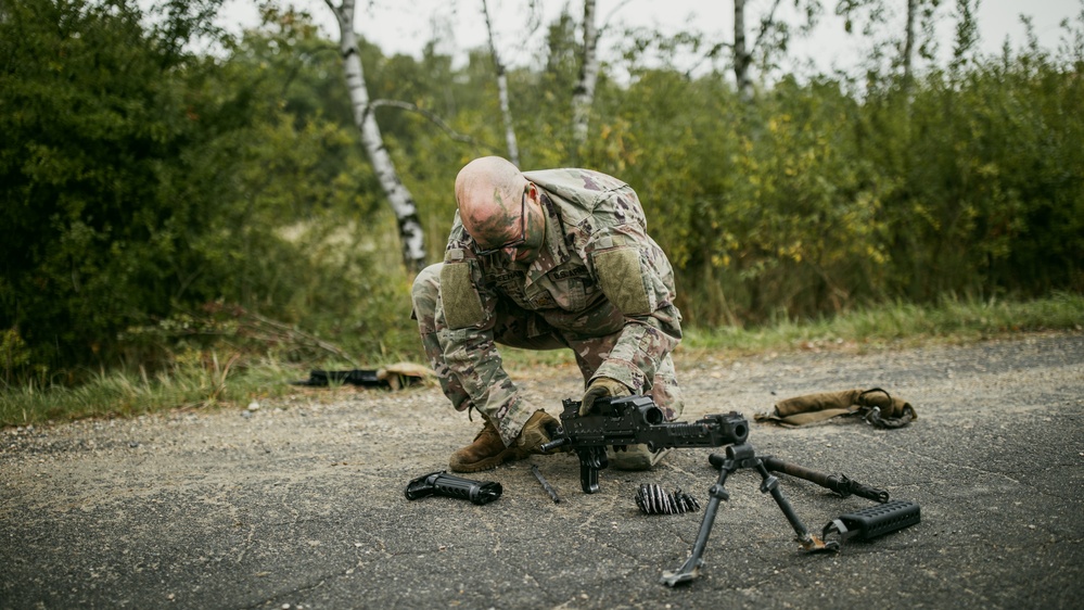 Spur Candidates Sharpen Weapons Knowledge and Proficiency