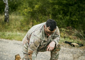 Spur Candidates Sharpen Weapons Knowledge and Proficiency