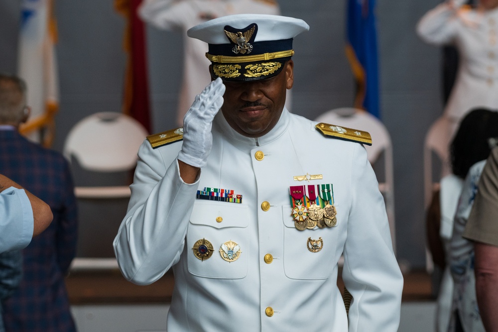U.S. Coast Guard Heartland District holds change of command ceremony