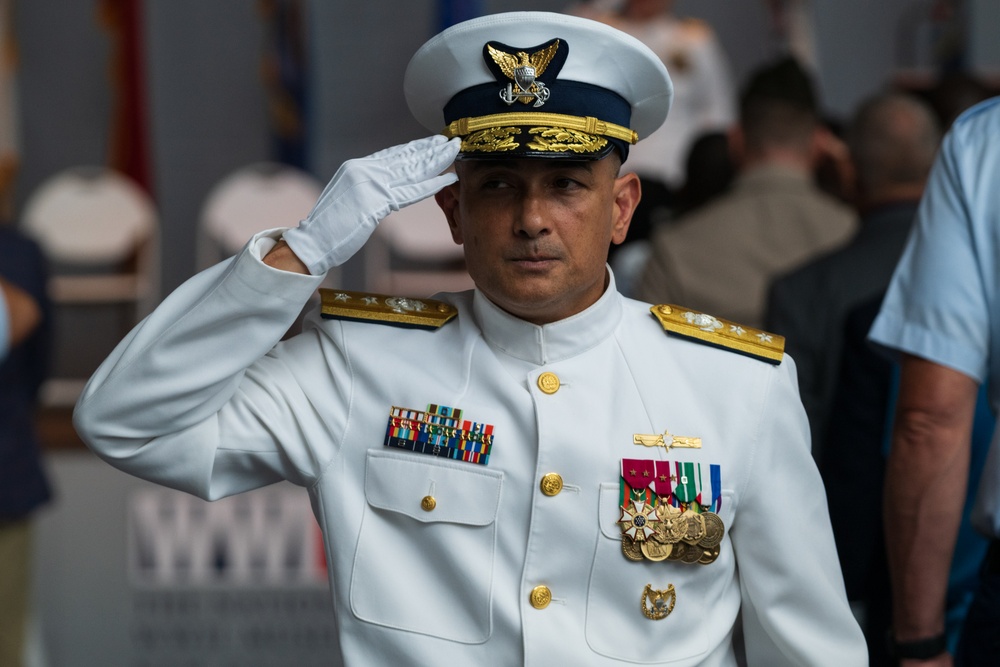 U.S. Coast Guard Heartland District holds change of command ceremony