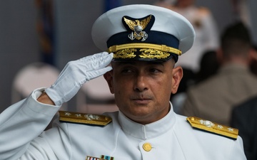 U.S. Coast Guard Heartland District holds change of command ceremony