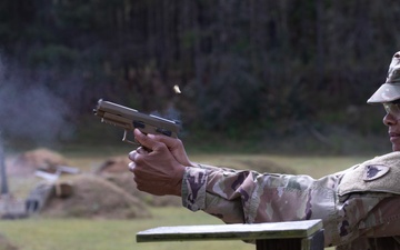 Soldiers qualify on M17