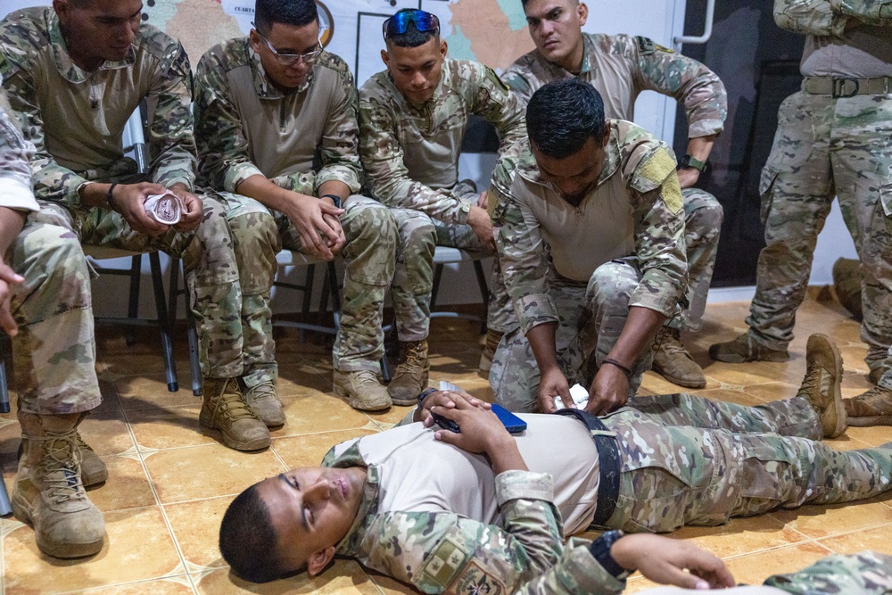 Navy Corpsman Teaches Casualty Care in Panama