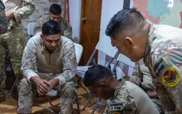 Navy Corpsman Teaches Casualty Care in Panama