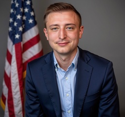 Sgt. Austin Goss graduates from the Mass Communication Foundations Course-1