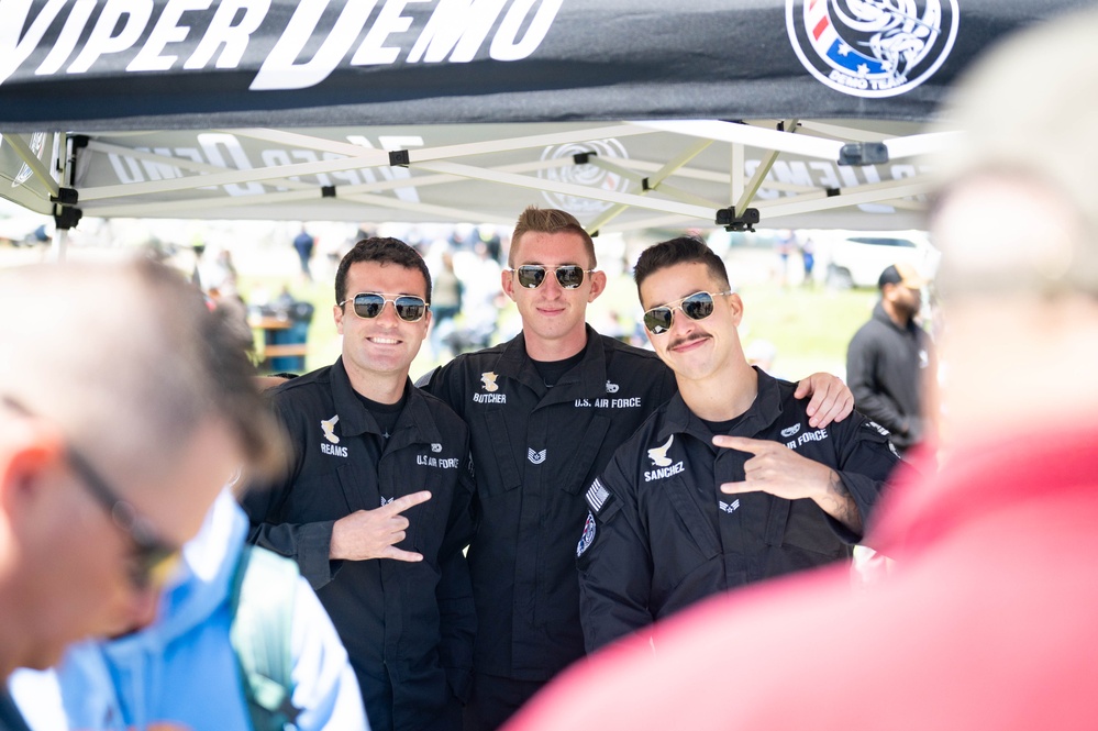 Viper Demo Team salutes military aviation heritage at TBM Avenger Reunion