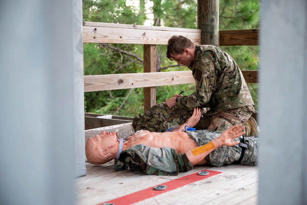 Special Operations Surgical Team candidates undergo selection at Hurlburt Field