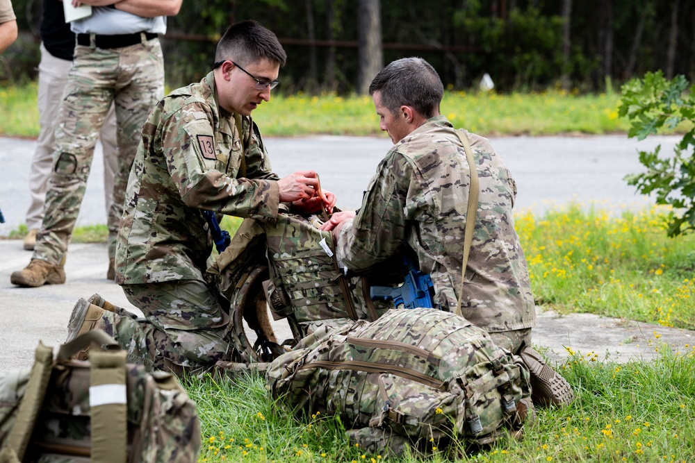 Special Operations Surgical Team candidates undergo selection at Hurlburt Field