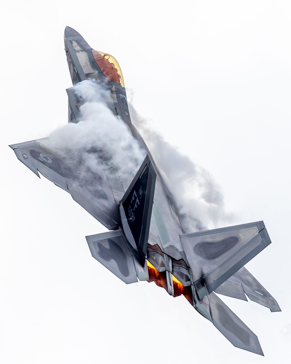 U.S. Air Force F-22 Raptor Demo Team Showcases Air Superiority at New York Air Show