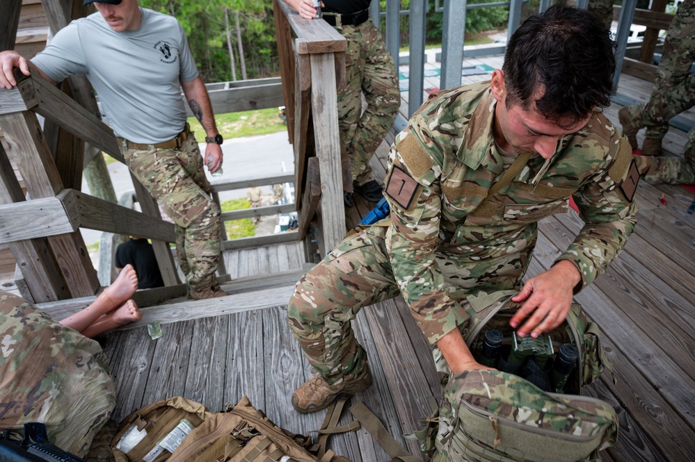 Special Operations Surgical Team candidates undergo selection at Hurlburt Field
