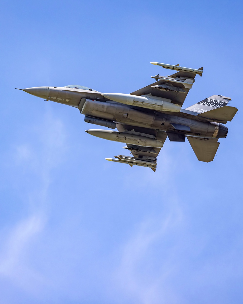 South Carolina Air National Guard’s F-16s Perform at New York Air Show