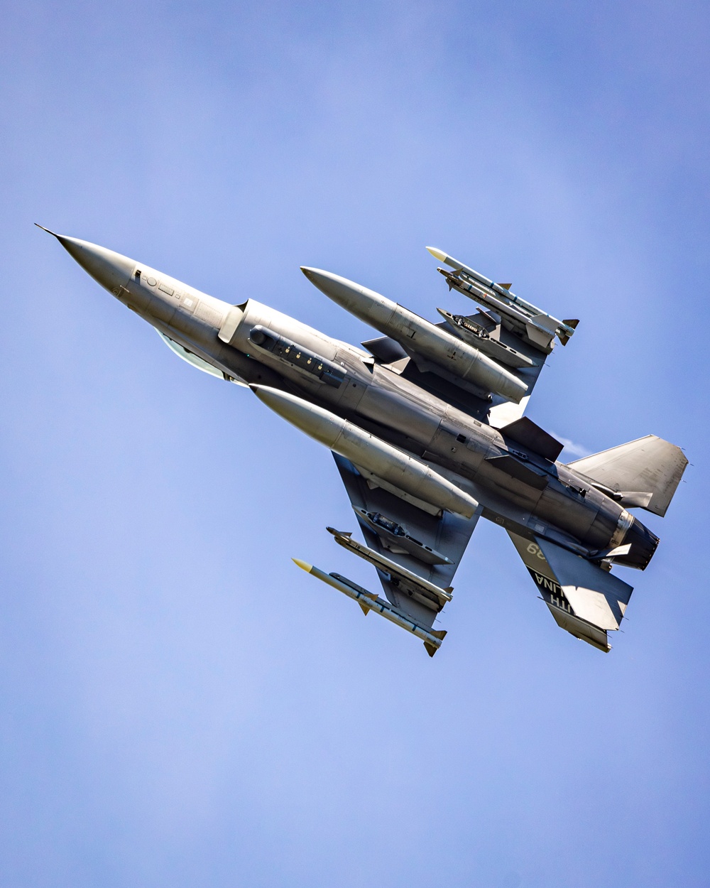 South Carolina Air National Guard’s F-16s Perform at New York Air Show