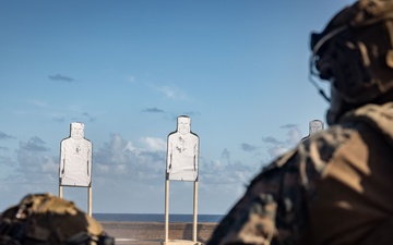 22nd MEU(SOC) | CLB 26 and LAR M240B Deck Shoot on USS San Antonio