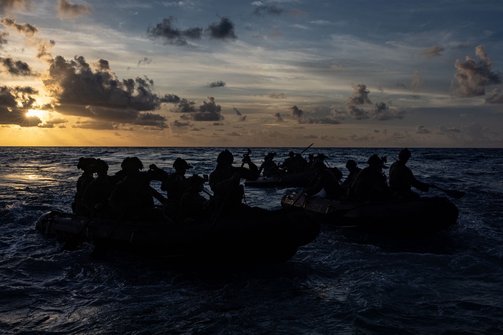 22nd MEU(SOC) | MSPF Enhanced Combat Rubber Raiding Craft Low Visibility Training Operations