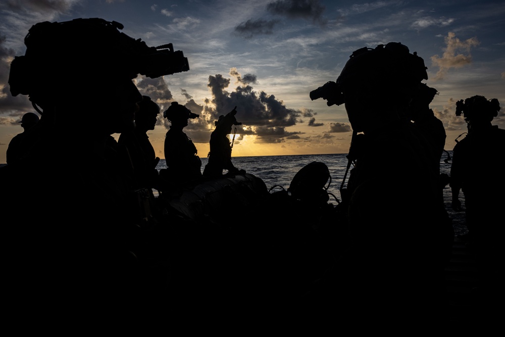 22nd MEU(SOC) | MSPF Enhanced Combat Rubber Raiding Craft Low Visibility Training Operations