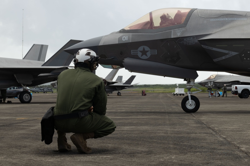 VMFA-225 commences flight operations in Puerto Rico