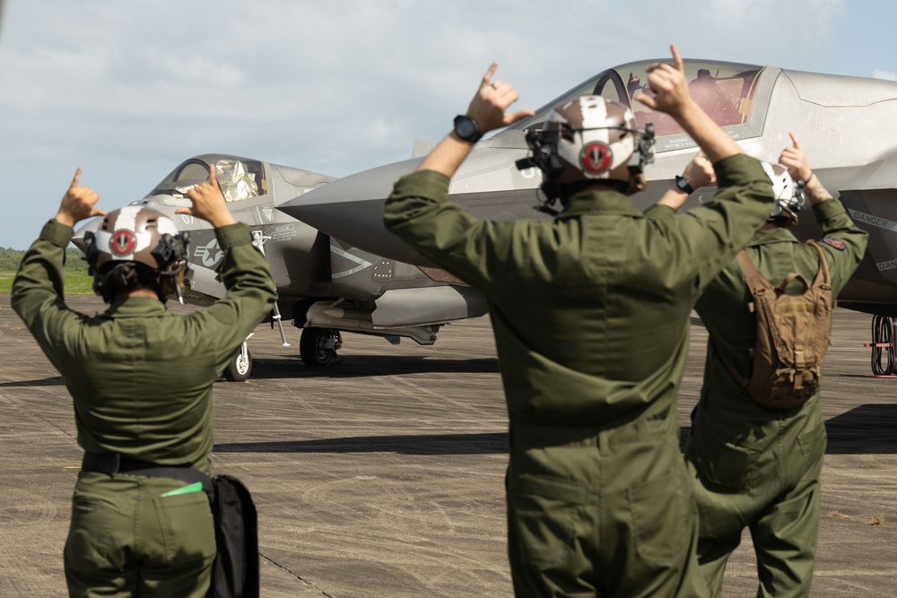 VMFA-225 commences flight operations in Puerto Rico