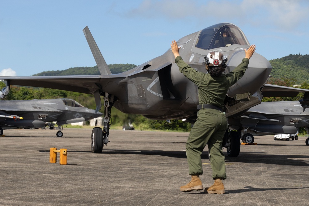 VMFA-225 conducts flight operations in Puerto Rico