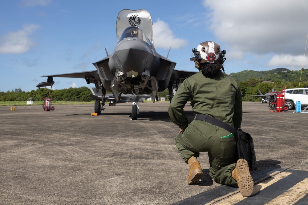 VMFA-225 conducts flight operations in Puerto Rico