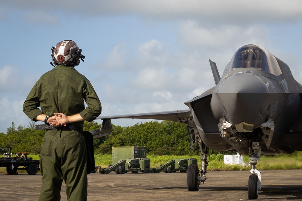 VMFA-225 conducts flight operations in Puerto Rico