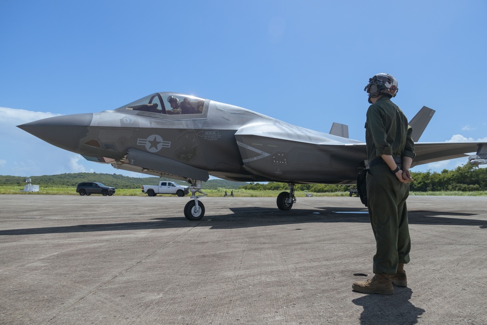 VMFA-225 conducts flight operations in Puerto Rico