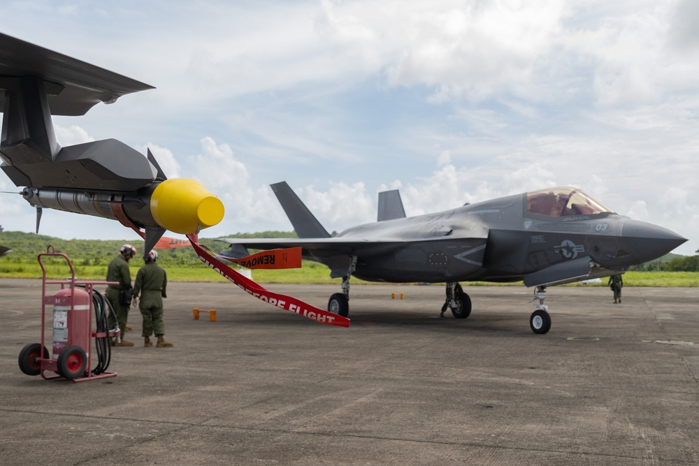 DVIDS - Images - VMFA-225 conducts flight operations in Puerto