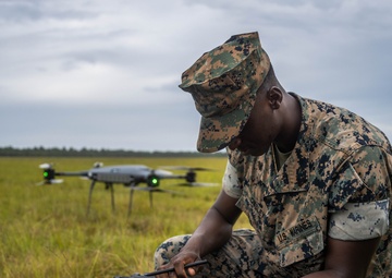 2nd MLG Commanding General attends UGV Demo