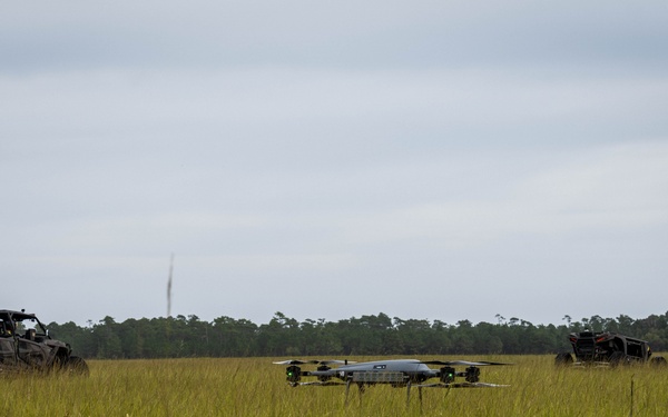 2nd MLG Commanding General attends UGV Demo