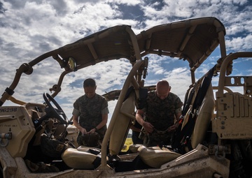 2nd MLG Commanding General attends UGV Demo