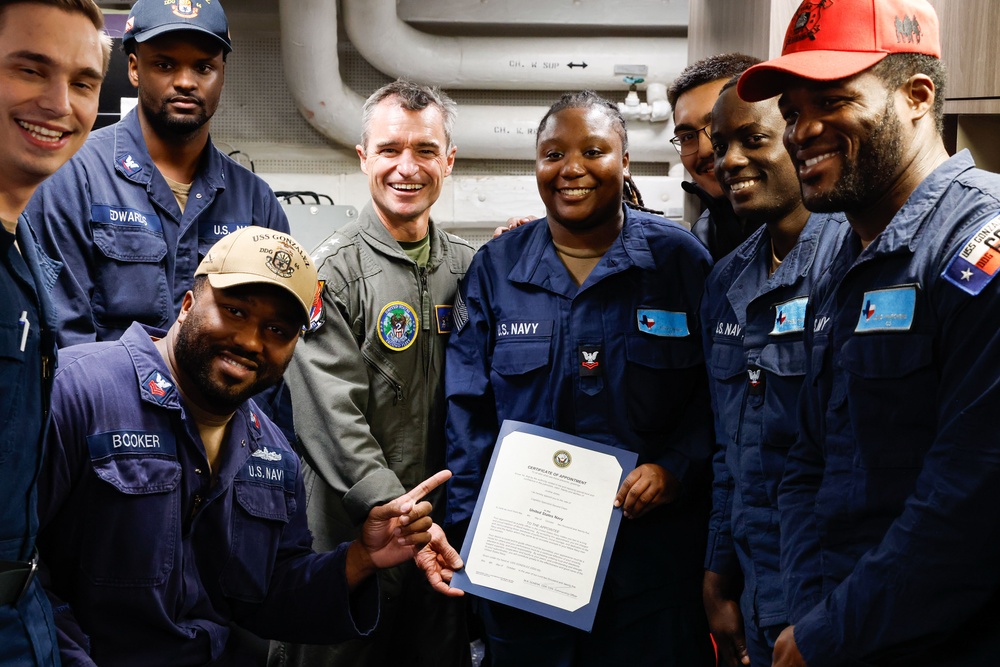 USS Gonzalez (DDG 66) Hosts Commander, United States Second Fleet