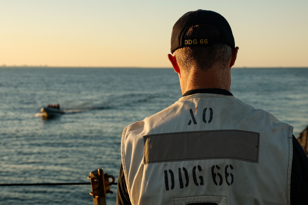 USS Gonzalez (DDG 66) Conducts Small Boat Operations