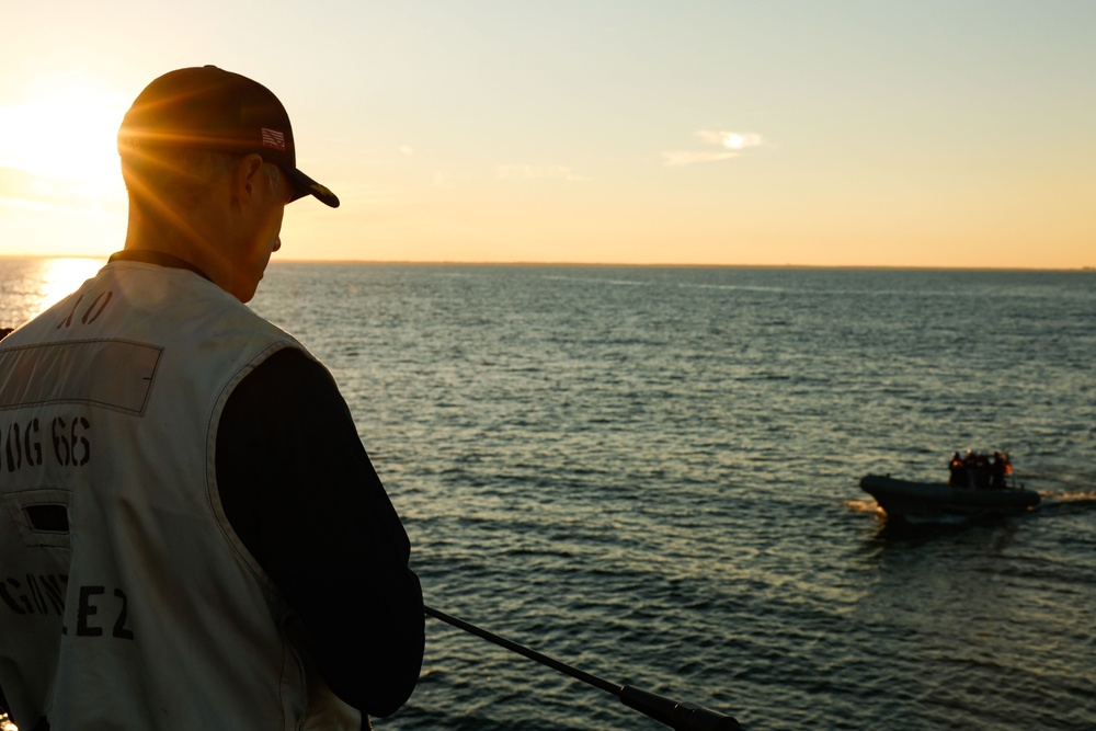 USS Gonzalez (DDG 66) Conducts Small Boat Operations