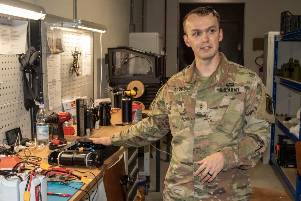 SETAF-AF, 173rd Airborne Brigade provide tour of unmanned vehicle lab