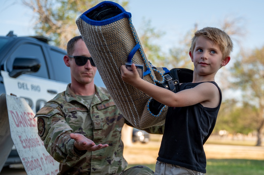 Laughlin Hosts National Night Out Event Laughlin Hosts National Night Out Event