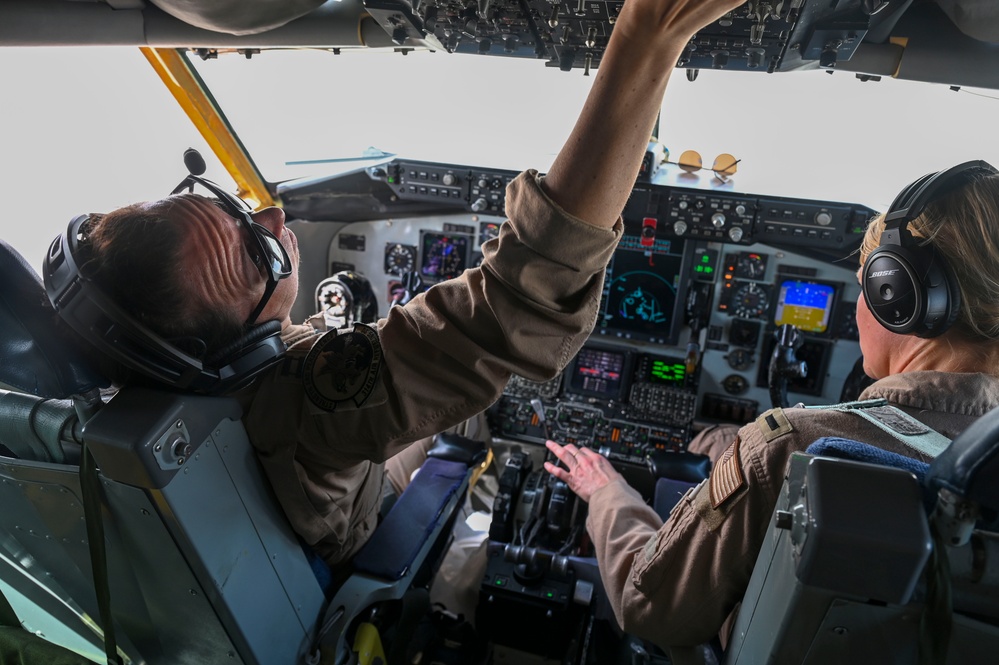 U.S. Navy F/A-18 Super Hornets refueled