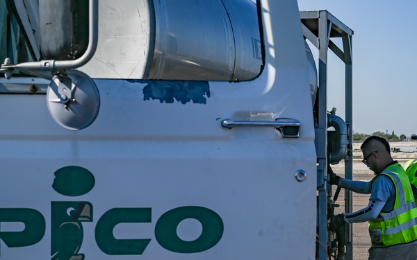 Laughlin Trains Pilots with help from KDRT