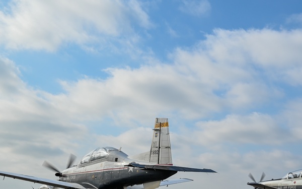 Laughlin Trains Pilots with help from KDRT