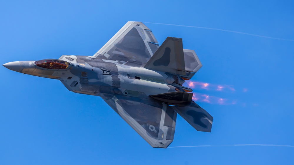 Raptors on Deck: F-22 Showcases Air Superiority at NAS Oceana