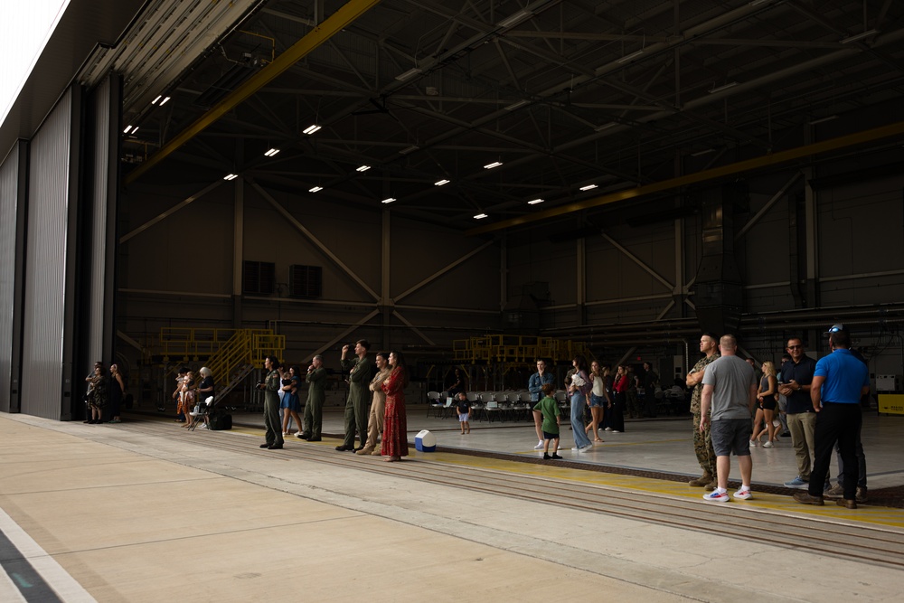 U.S. Marines with VMFA-542 Return Home from CENTCOM Deployment