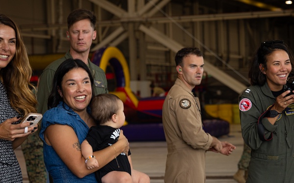 U.S. Marines with VMFA-542 Return Home from CENTCOM Deployment