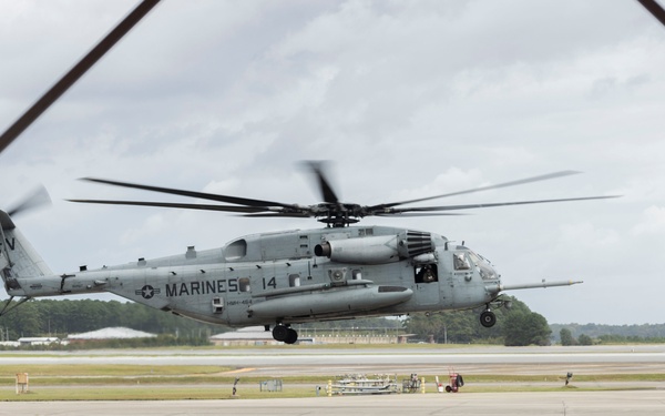 U.S. Marines with 2nd Marine Aircraft Wing execute Carolina Dragon 25 aboard SS Wright (T-AVB-3)