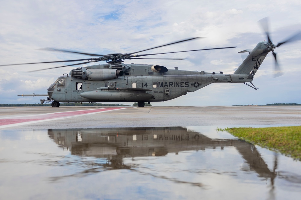 U.S. Marines with 2nd Marine Aircraft Wing execute Carolina Dragon 25 aboard SS Wright (T-AVB-3)