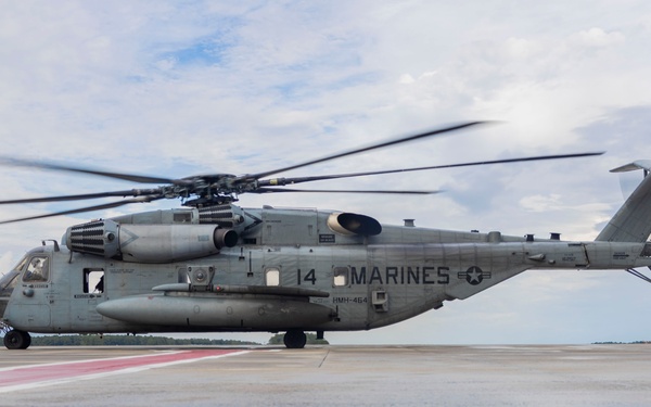 U.S. Marines with 2nd Marine Aircraft Wing execute Carolina Dragon 25 aboard SS Wright (T-AVB-3)